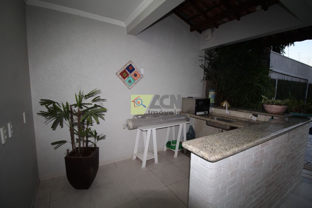 Casa, 4 quartos, 261 m² - Foto 42