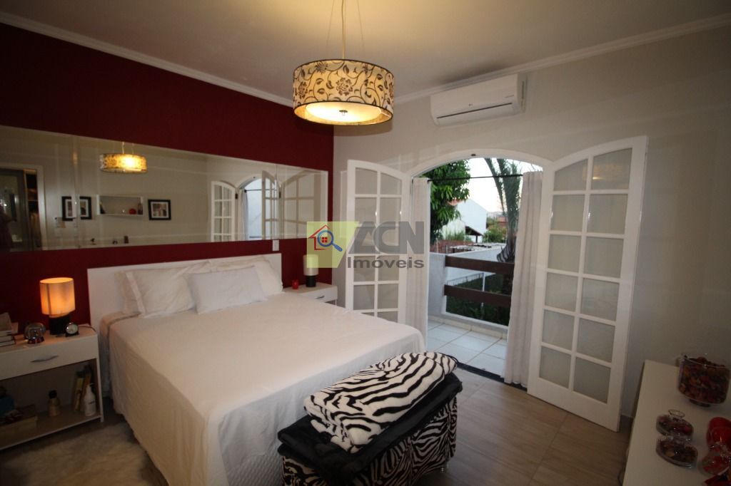 Casa, 4 quartos, 261 m² - Foto 29