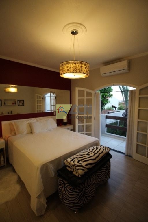 Casa, 4 quartos, 261 m² - Foto 30