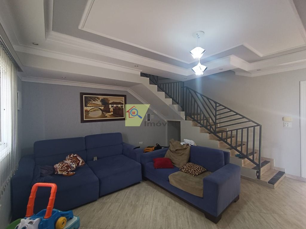 Sobrado, 3 quartos, 180 m² - Foto 1