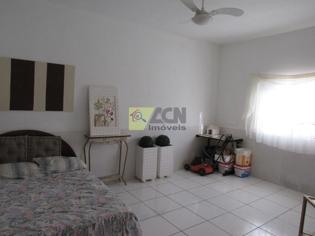 Casa, 4 quartos, 220 m² - Foto 26