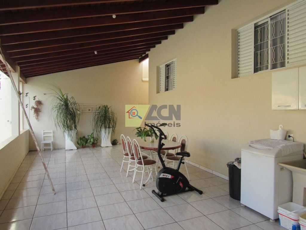 Casa, 4 quartos, 220 m² - Foto 22