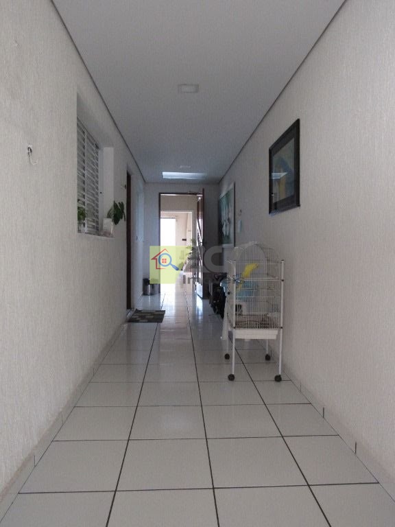 Casa, 4 quartos, 220 m² - Foto 29