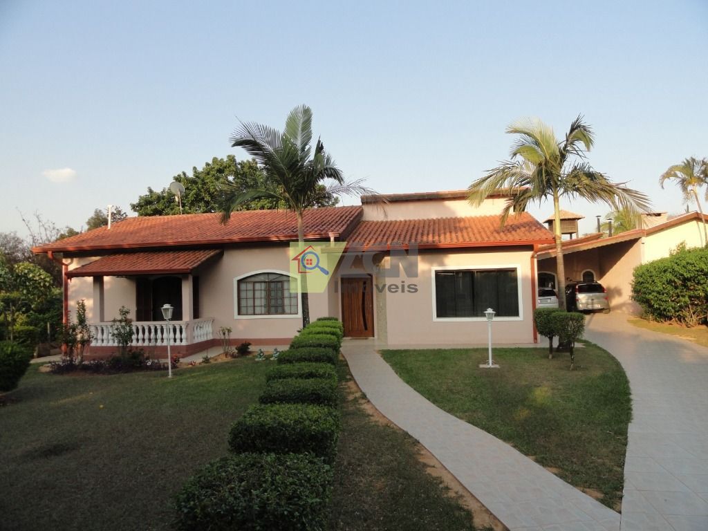 Chácara, 5 quartos, 1738 m² - Foto 1