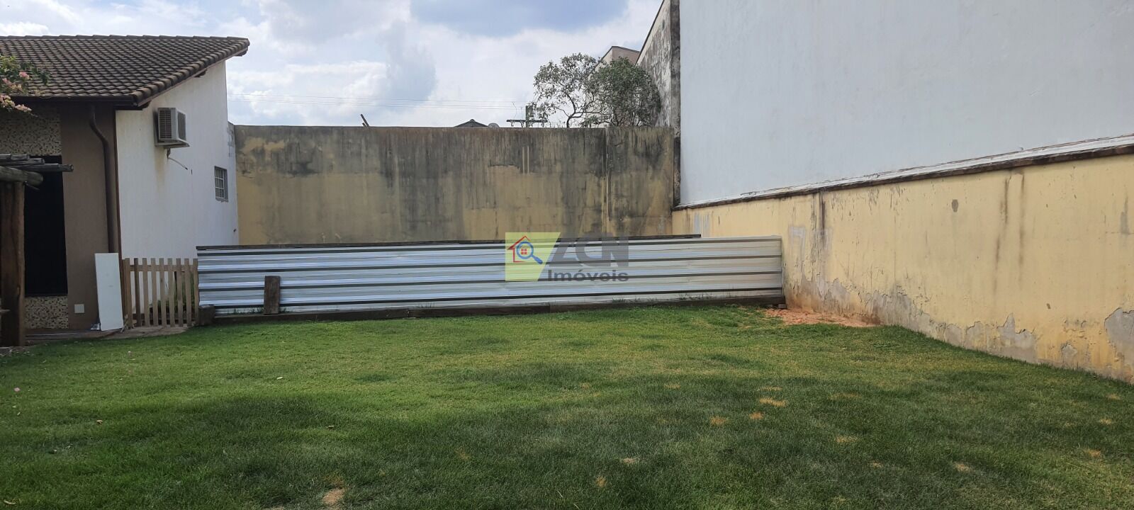 Terreno, 300 m² - Foto 1