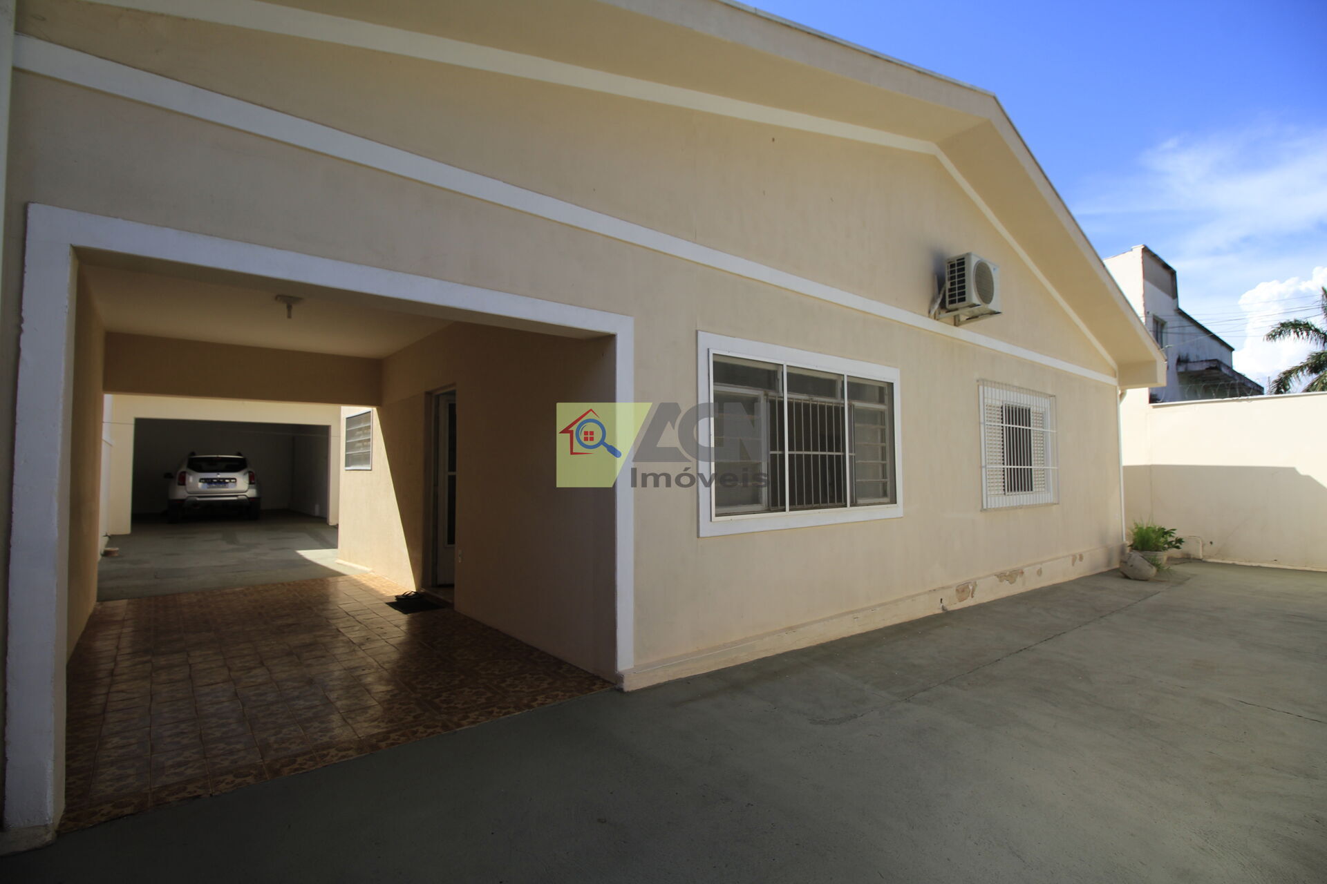 Casa, 5 quartos, 220 m² - Foto 2