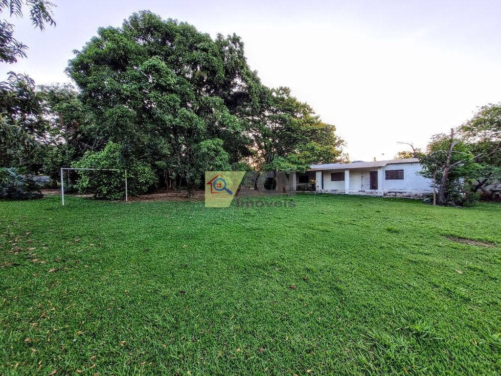 Chácara, 3 quartos, 2100 m² - Foto 1