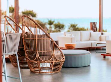 Como Escolher Móveis Resistentes para Casas de Praia