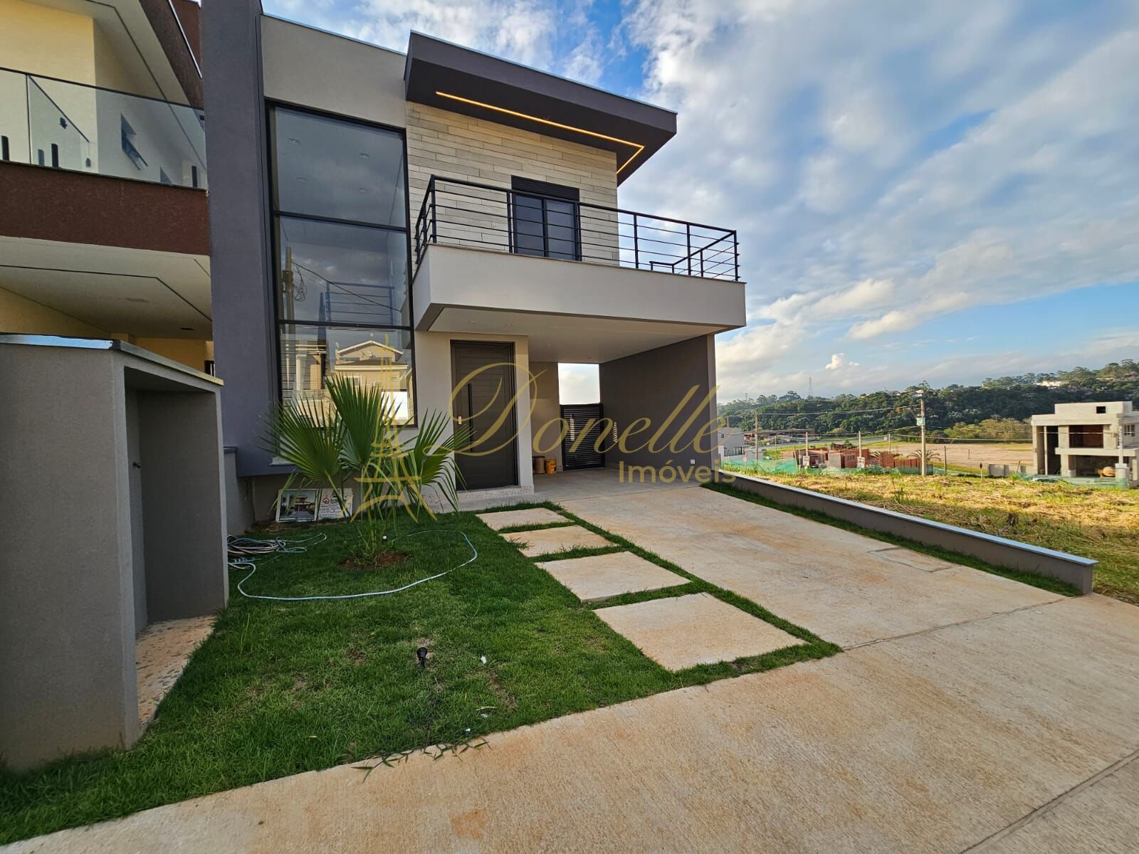 Casa, 3 quartos, 151 m² - Foto 1