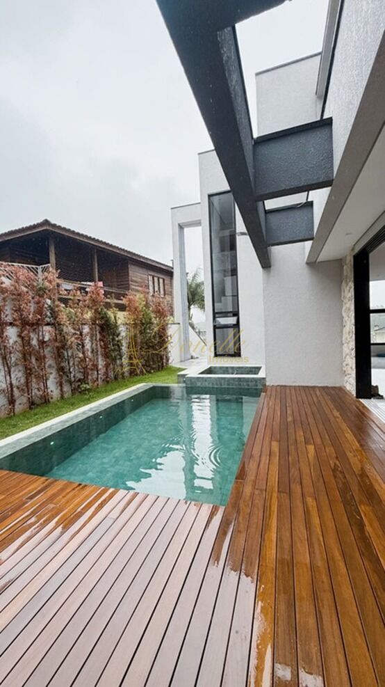 Casa, 4 quartos, 379 m² - Foto 2