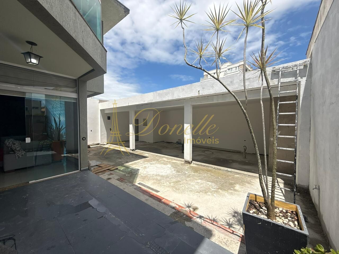 Casa, 3 quartos, 250 m² - Foto 2