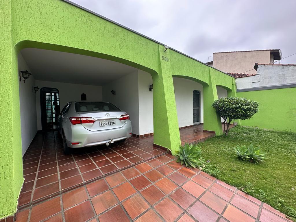 Casa, 3 quartos, 200 m² - Foto 1