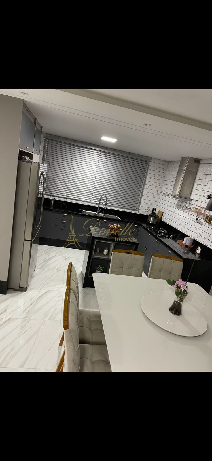 Casa, 3 quartos, 270 m² - Foto 4