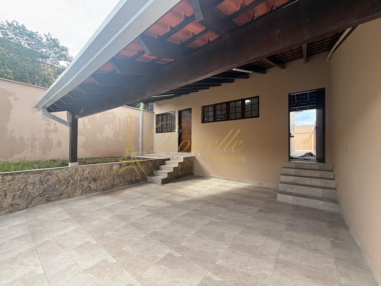Casa, 4 quartos, 130 m² - Foto 1