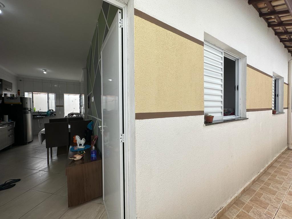 Casa, 3 quartos, 55 m² - Foto 1