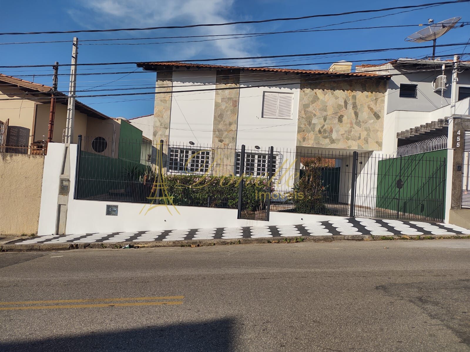 Casa, 2 quartos, 350 m² - Foto 1