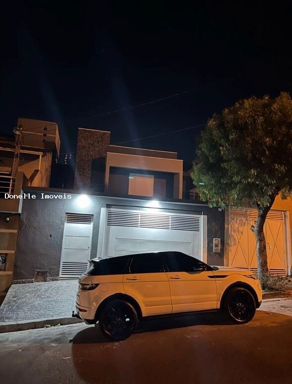 Sobrado, 3 quartos, 250 m² - Foto 1