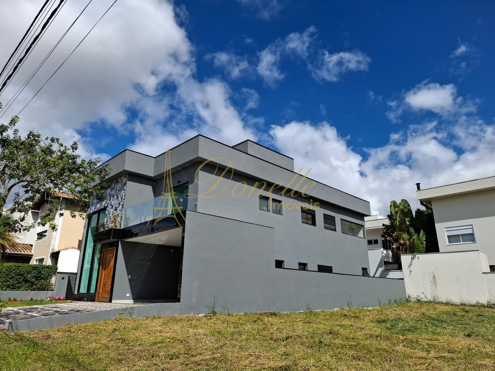 Casa, 3 quartos, 319 m² - Foto 1