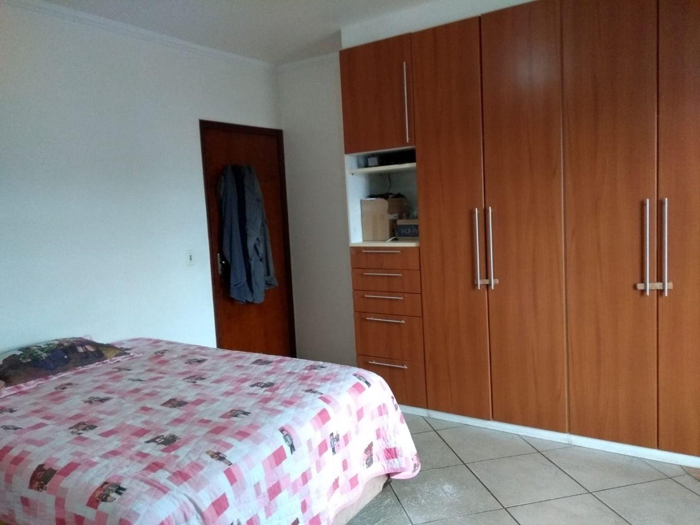 Casa, 3 quartos, 200 m² - Foto 28