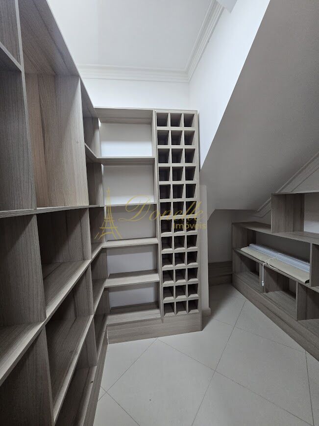 Sobrado, 3 quartos, 303 m² - Foto 15