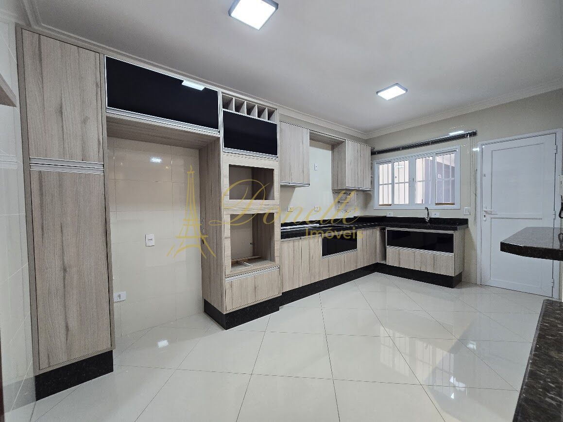 Sobrado, 3 quartos, 303 m² - Foto 14