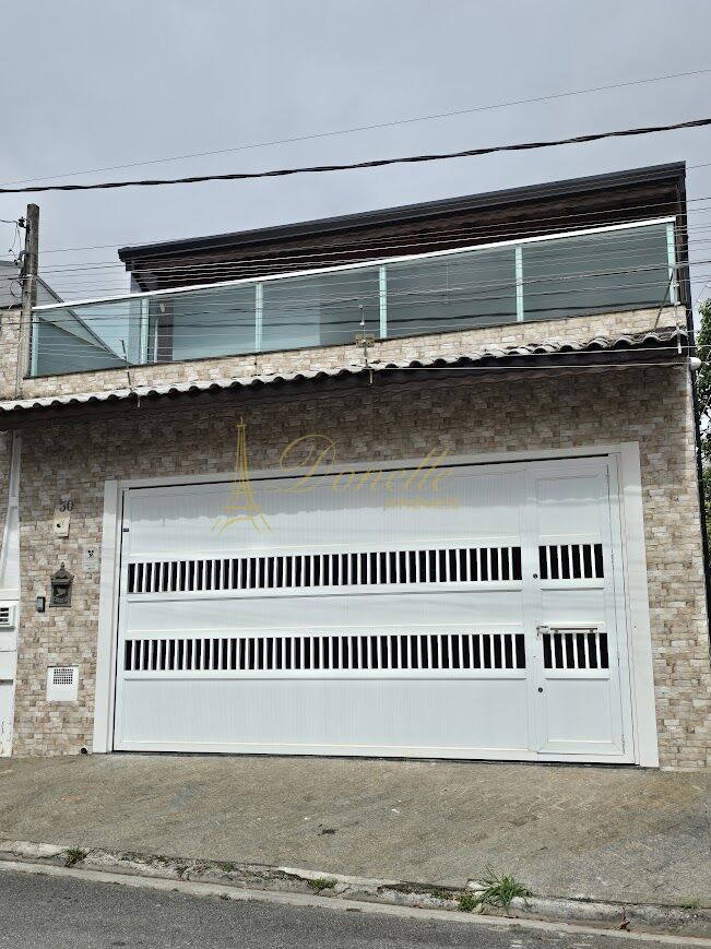 Sobrado, 3 quartos, 303 m² - Foto 2