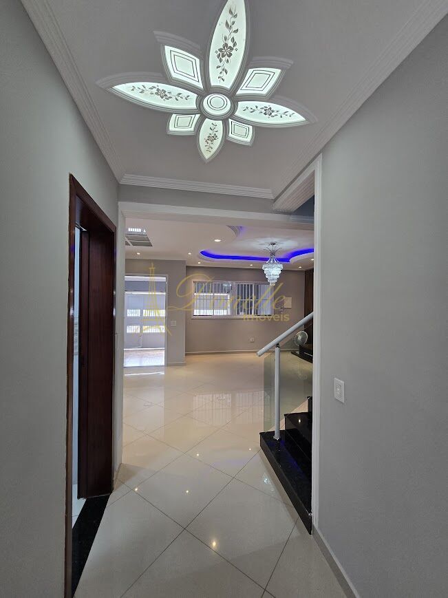 Sobrado, 3 quartos, 303 m² - Foto 13