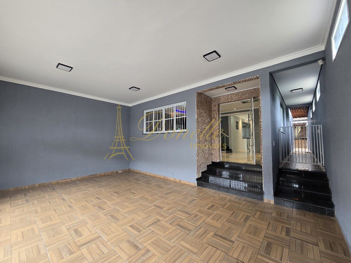 Sobrado, 3 quartos, 303 m² - Foto 4