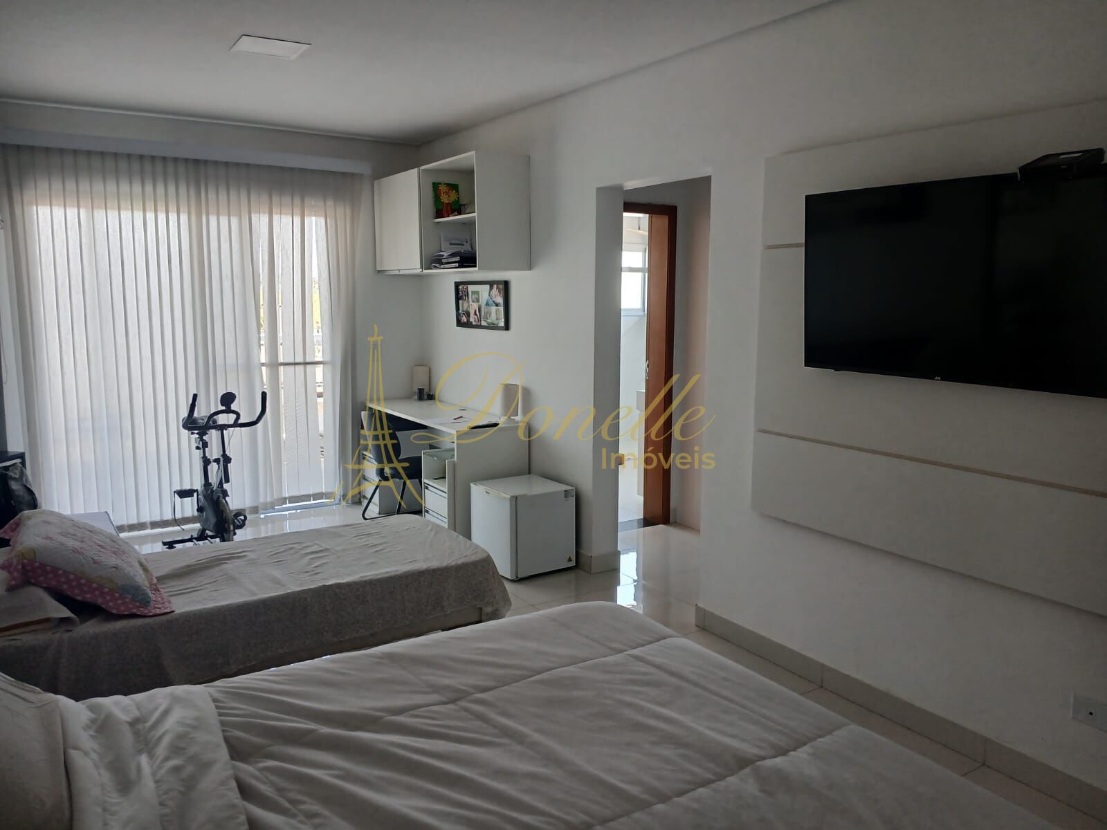 Casa, 4 quartos, 350 m² - Foto 4