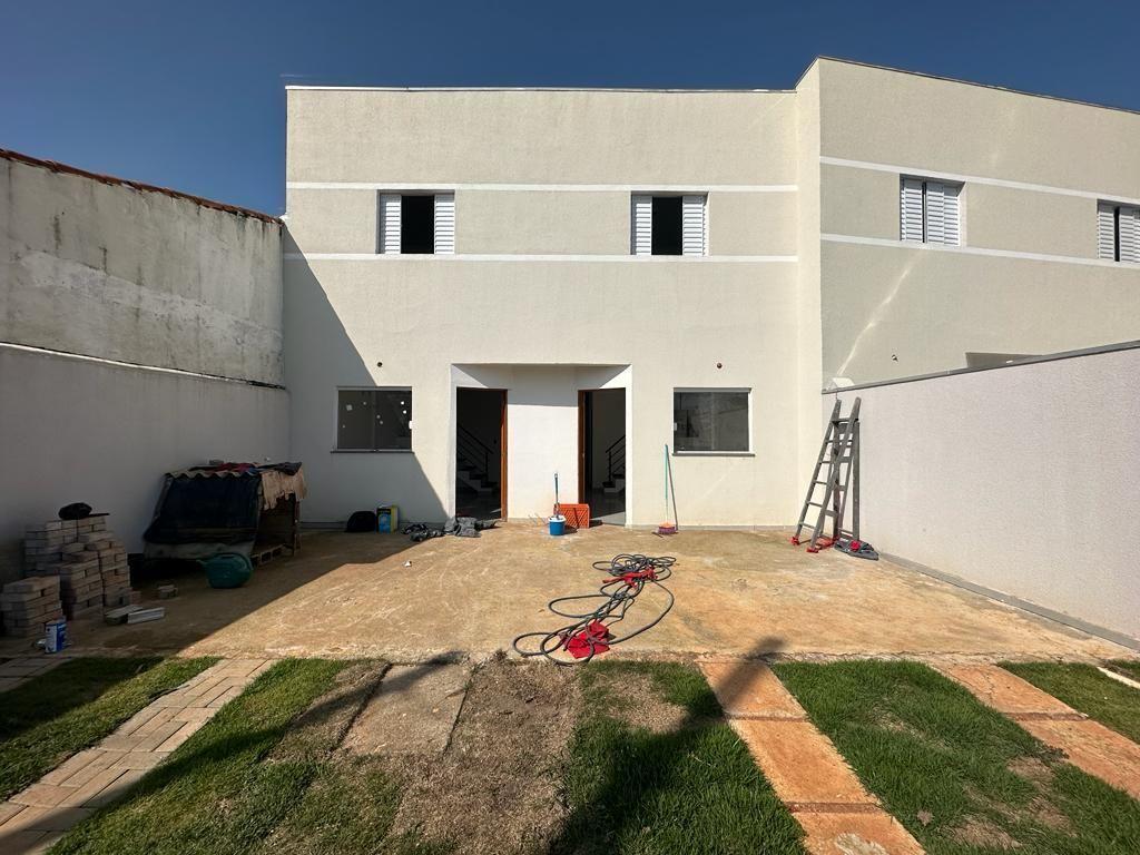 Sobrado, 2 quartos, 70 m² - Foto 1