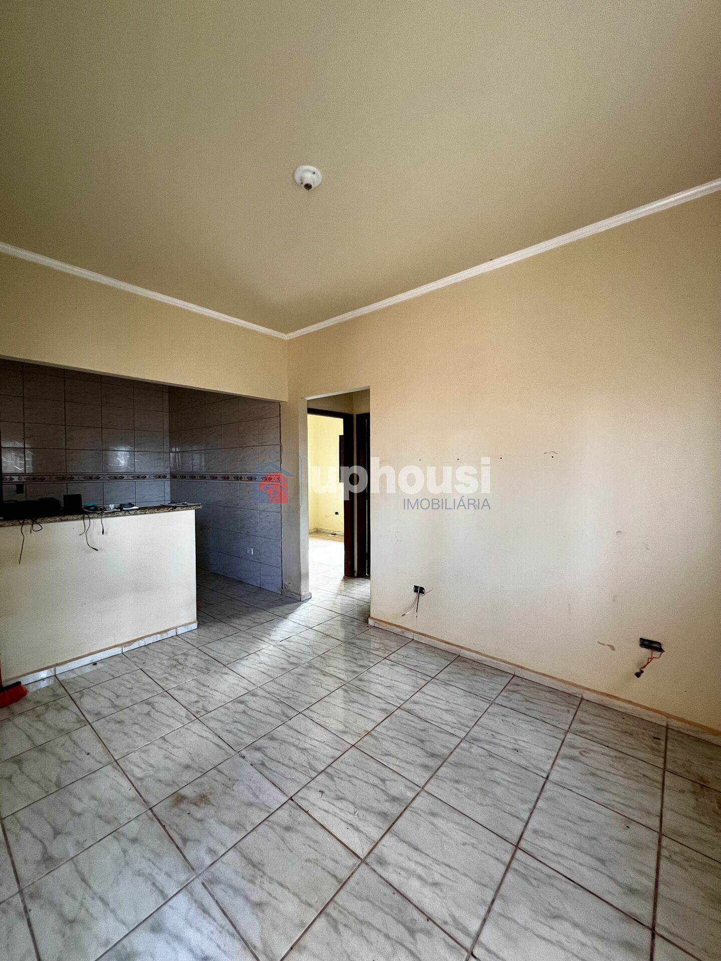 Casa à venda com 2 quartos, 110m² - Foto 2