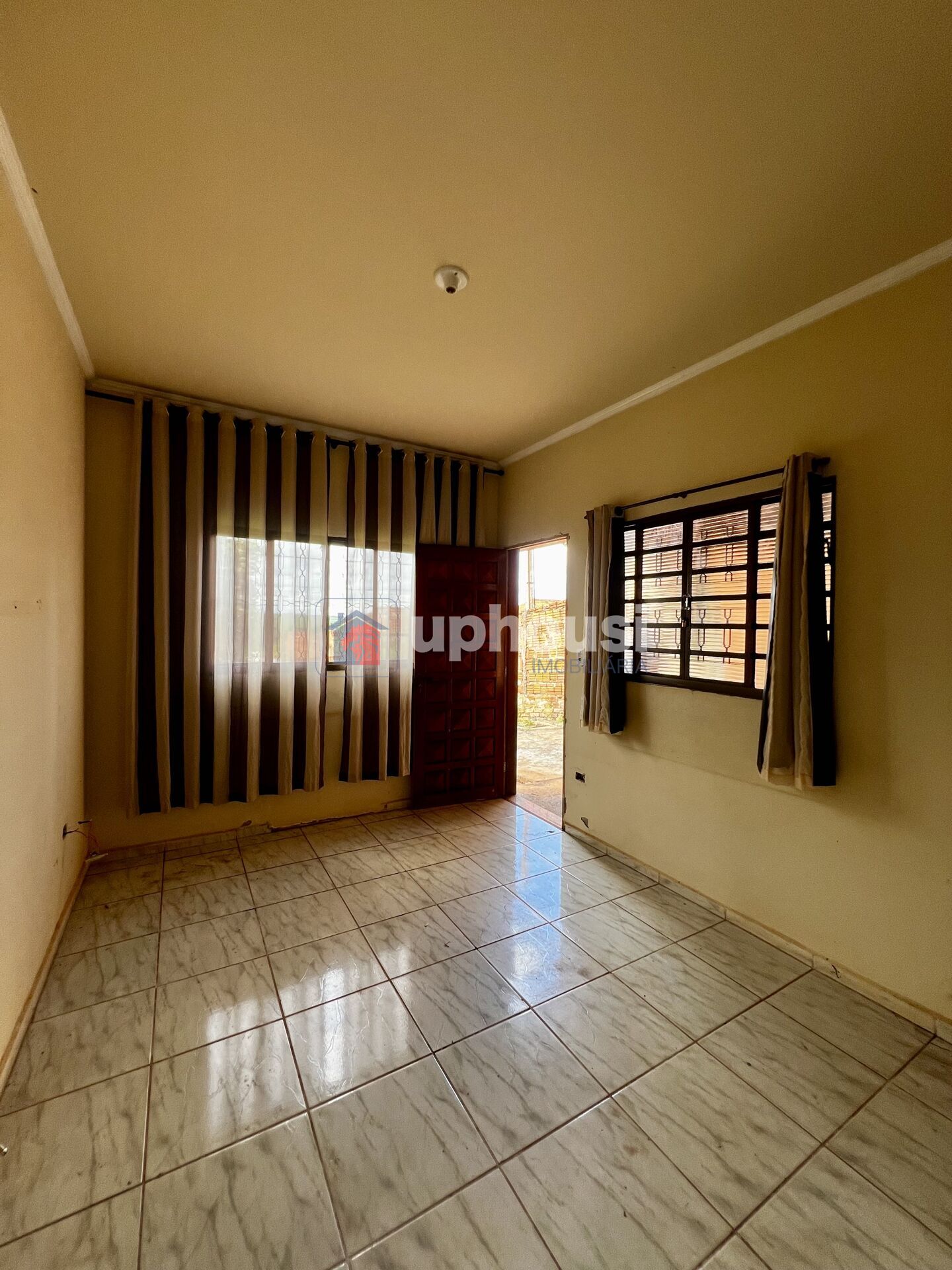 Casa à venda com 2 quartos, 110m² - Foto 3