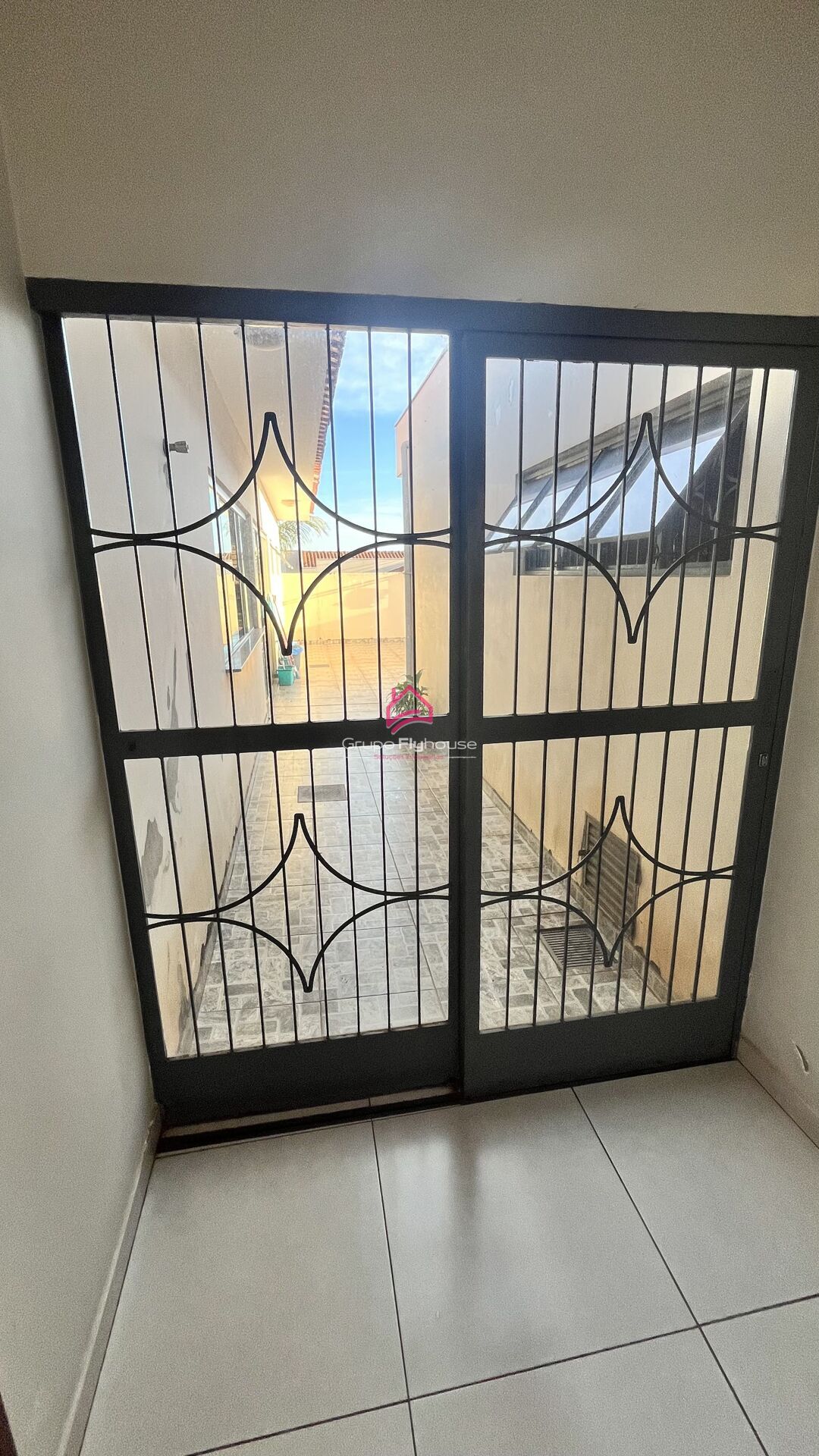 Casa à venda com 3 quartos, 223m² - Foto 12