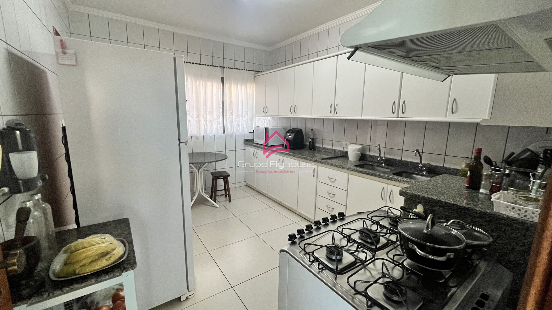 Casa à venda com 3 quartos, 223m² - Foto 14