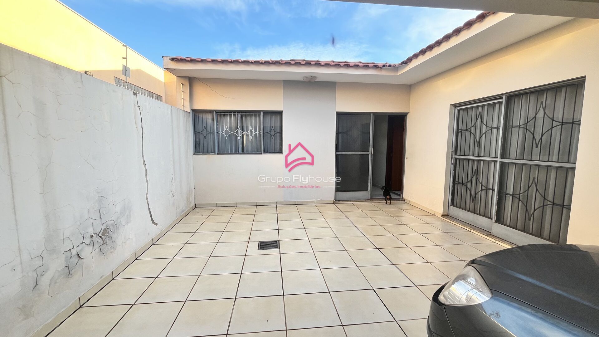 Casa à venda com 3 quartos, 223m² - Foto 3