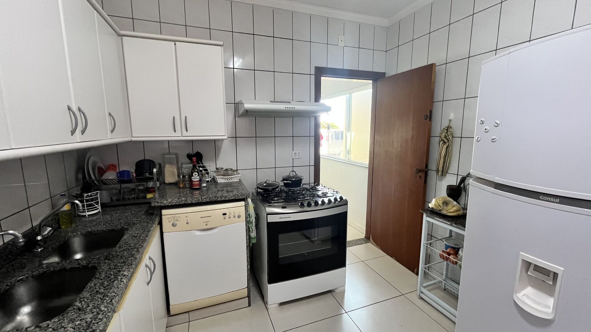 Casa à venda com 3 quartos, 223m² - Foto 15