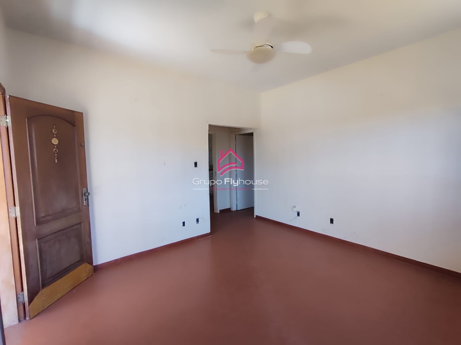 Casa para alugar com 4 quartos, 300m² - Foto 7