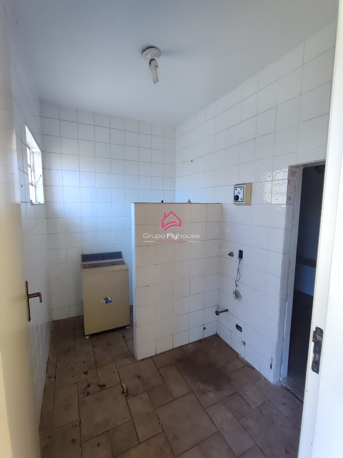 Casa para alugar com 4 quartos, 300m² - Foto 26