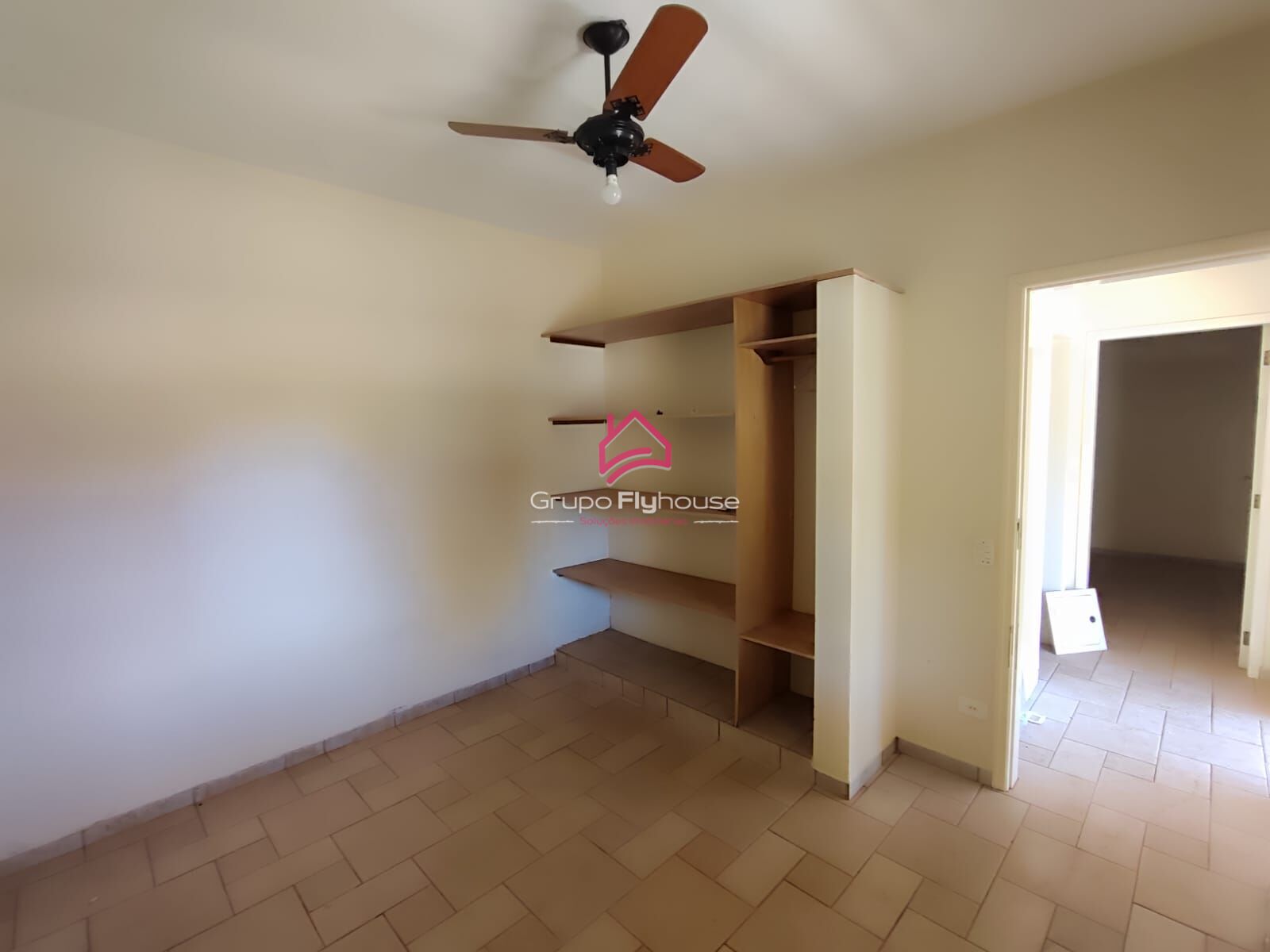 Casa para alugar com 4 quartos, 300m² - Foto 24