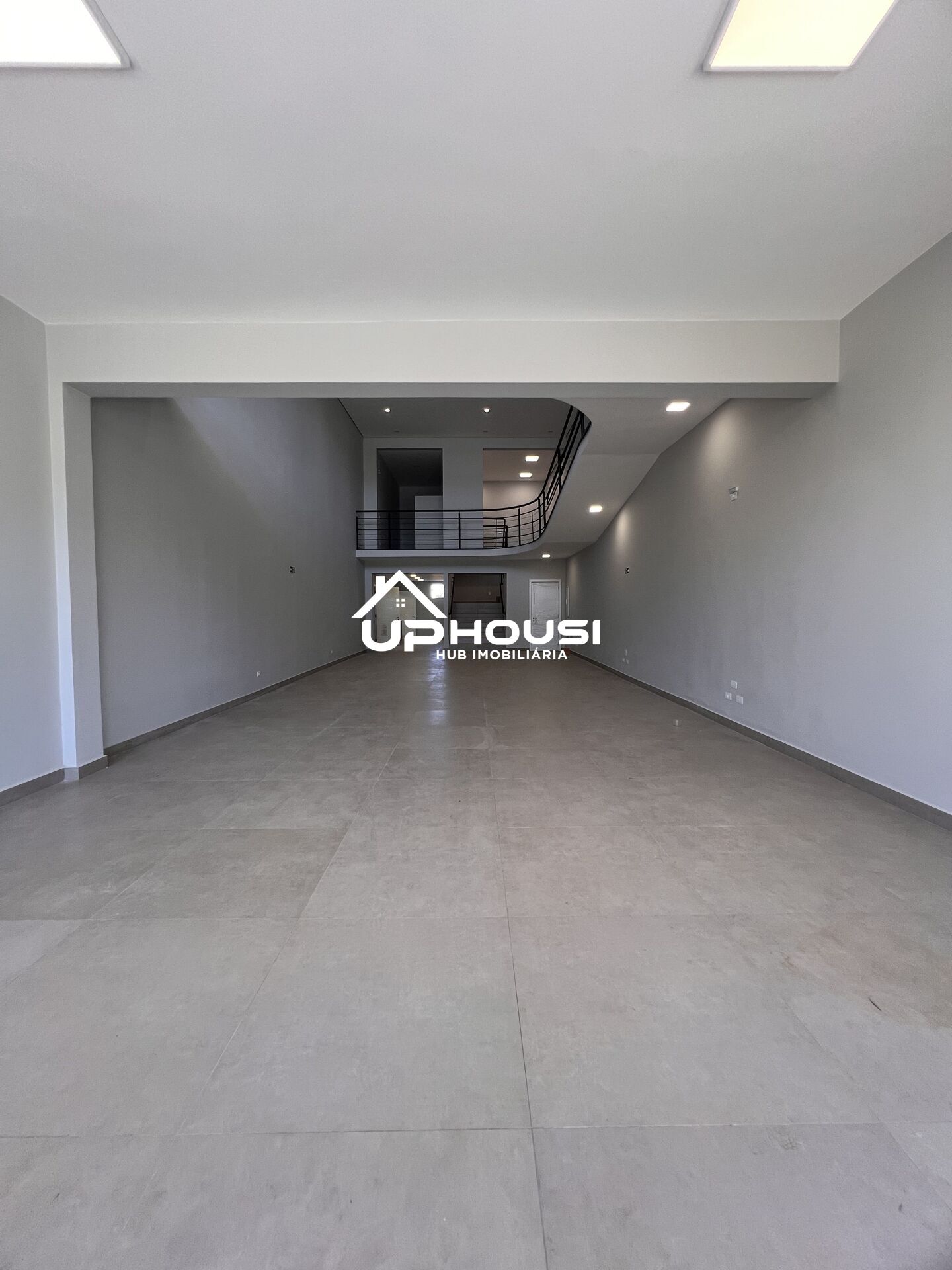 Loja-Salão, 311 m² - Foto 2