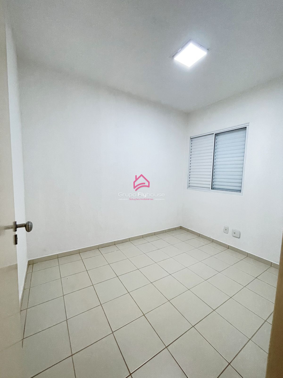 Casa à venda com 2 quartos, 50m² - Foto 9