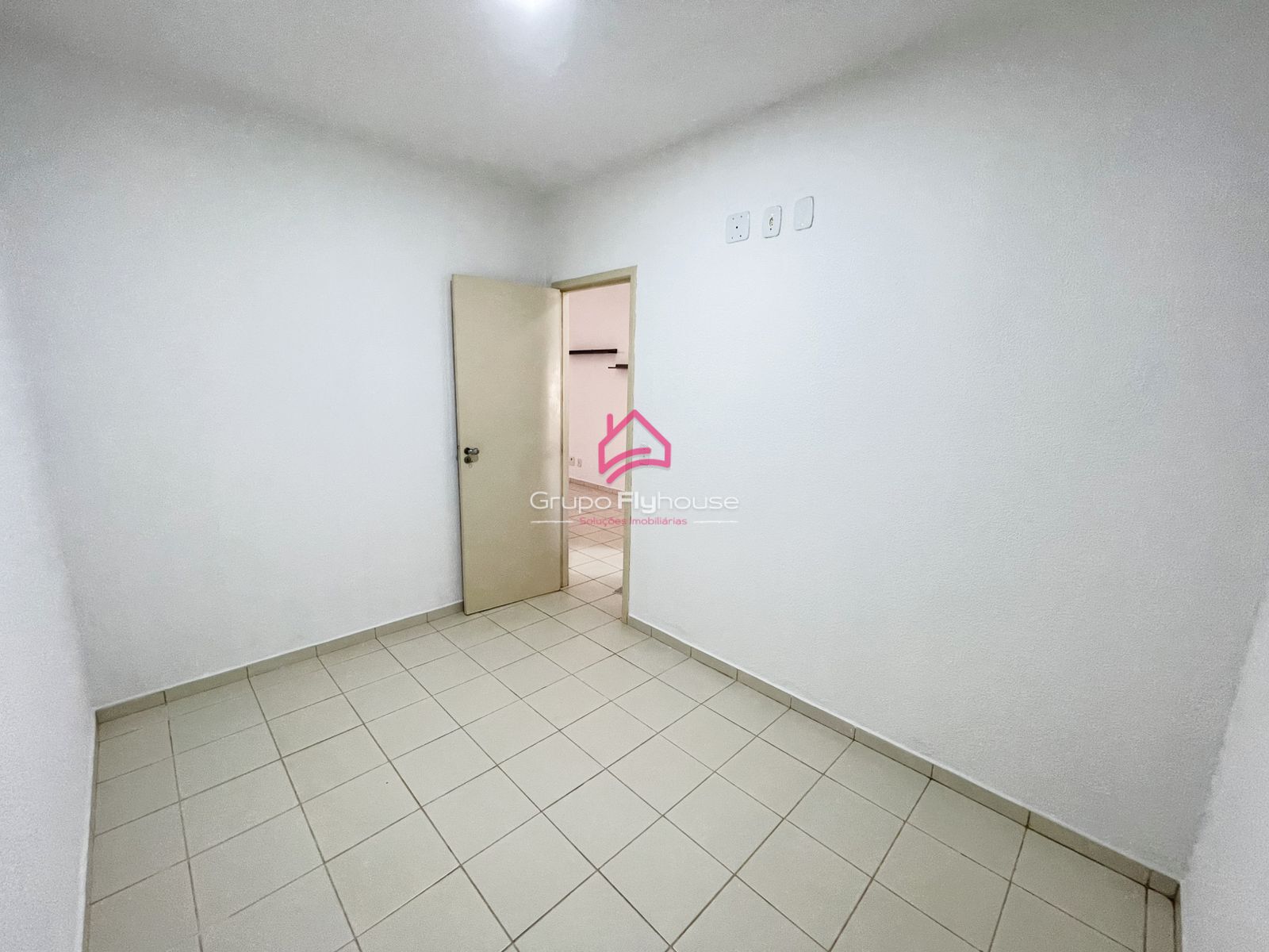 Casa à venda com 2 quartos, 50m² - Foto 7