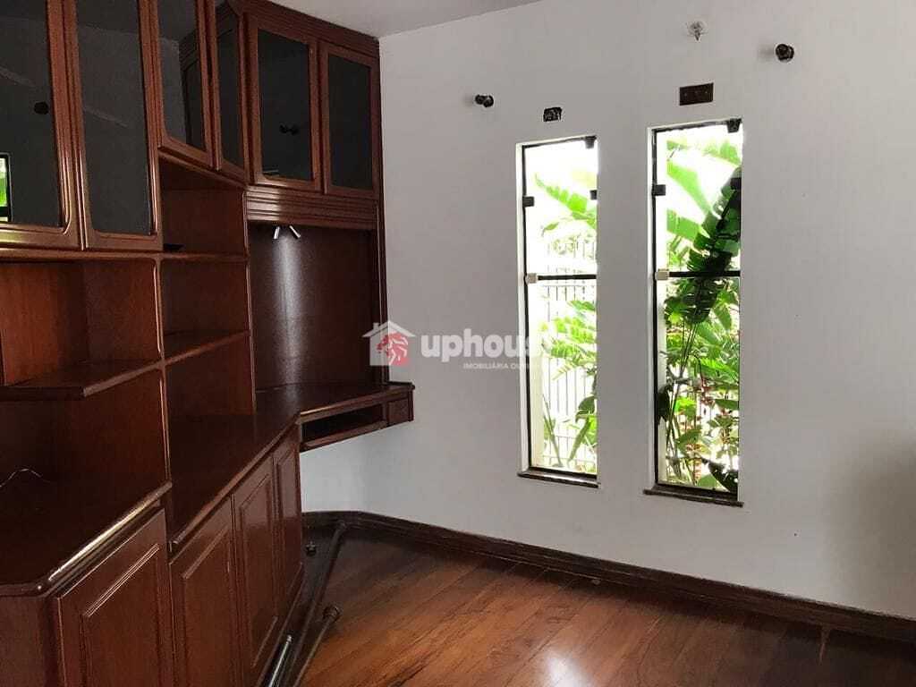 Casa à venda com 4 quartos, 380m² - Foto 12