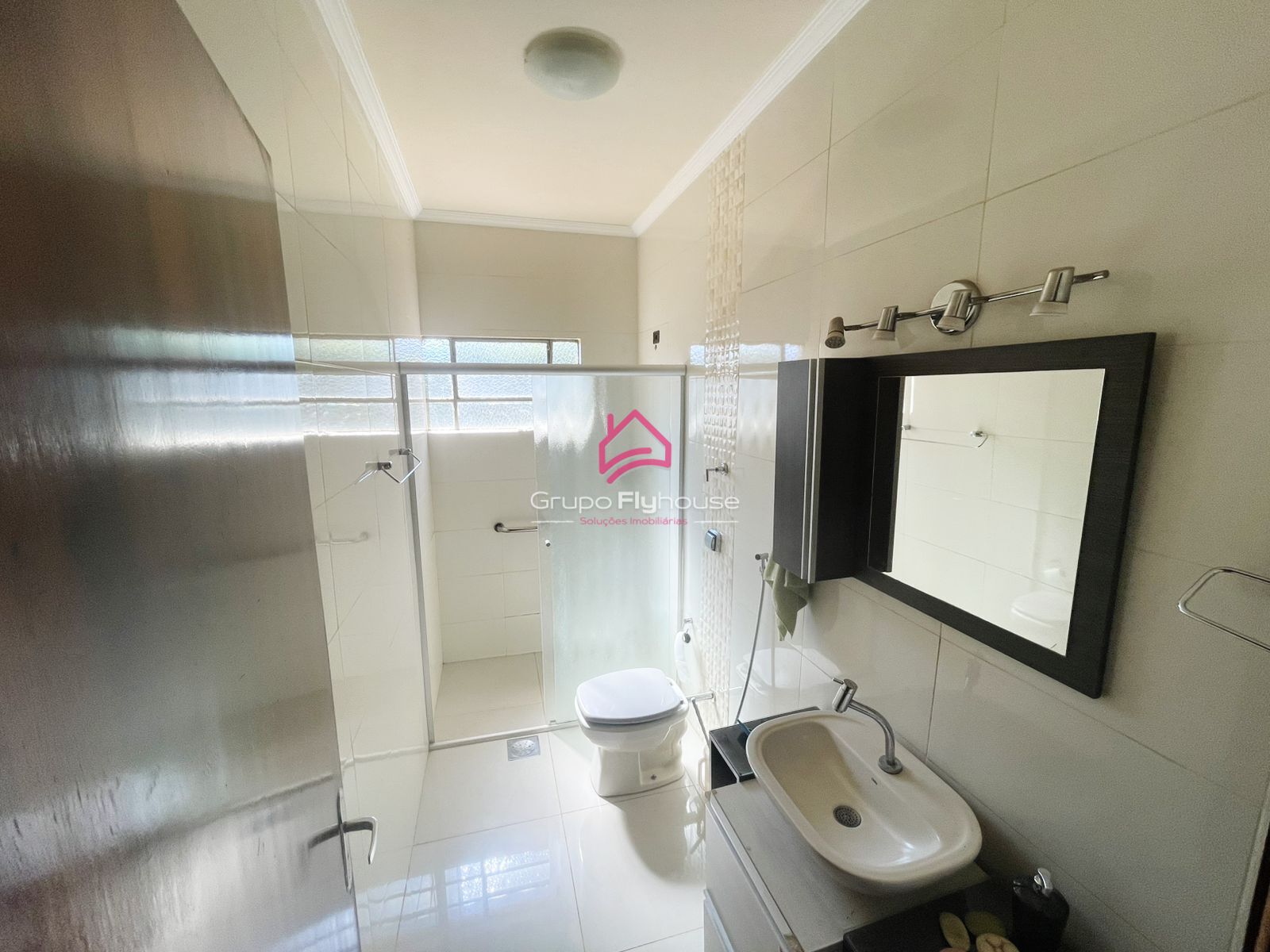 Casa à venda com 3 quartos, 113m² - Foto 11