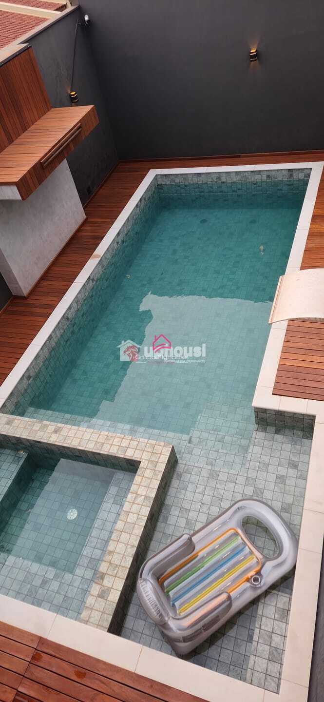 Casa, 3 quartos, 252 m² - Foto 23