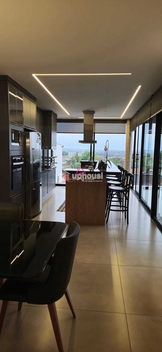 Casa, 3 quartos, 252 m² - Foto 19