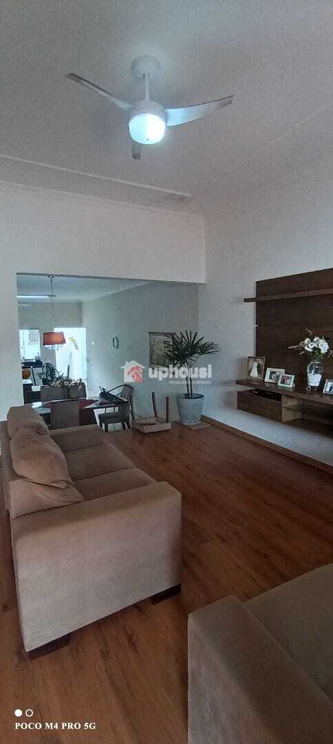 Casa à venda com 3 quartos, 10m² - Foto 25