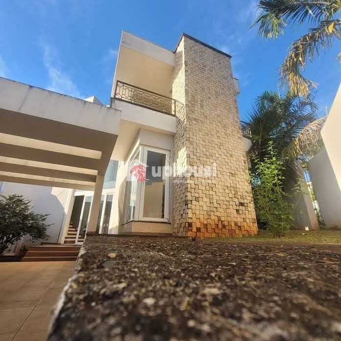 Casa à venda com 4 quartos, 295m² - Foto 2