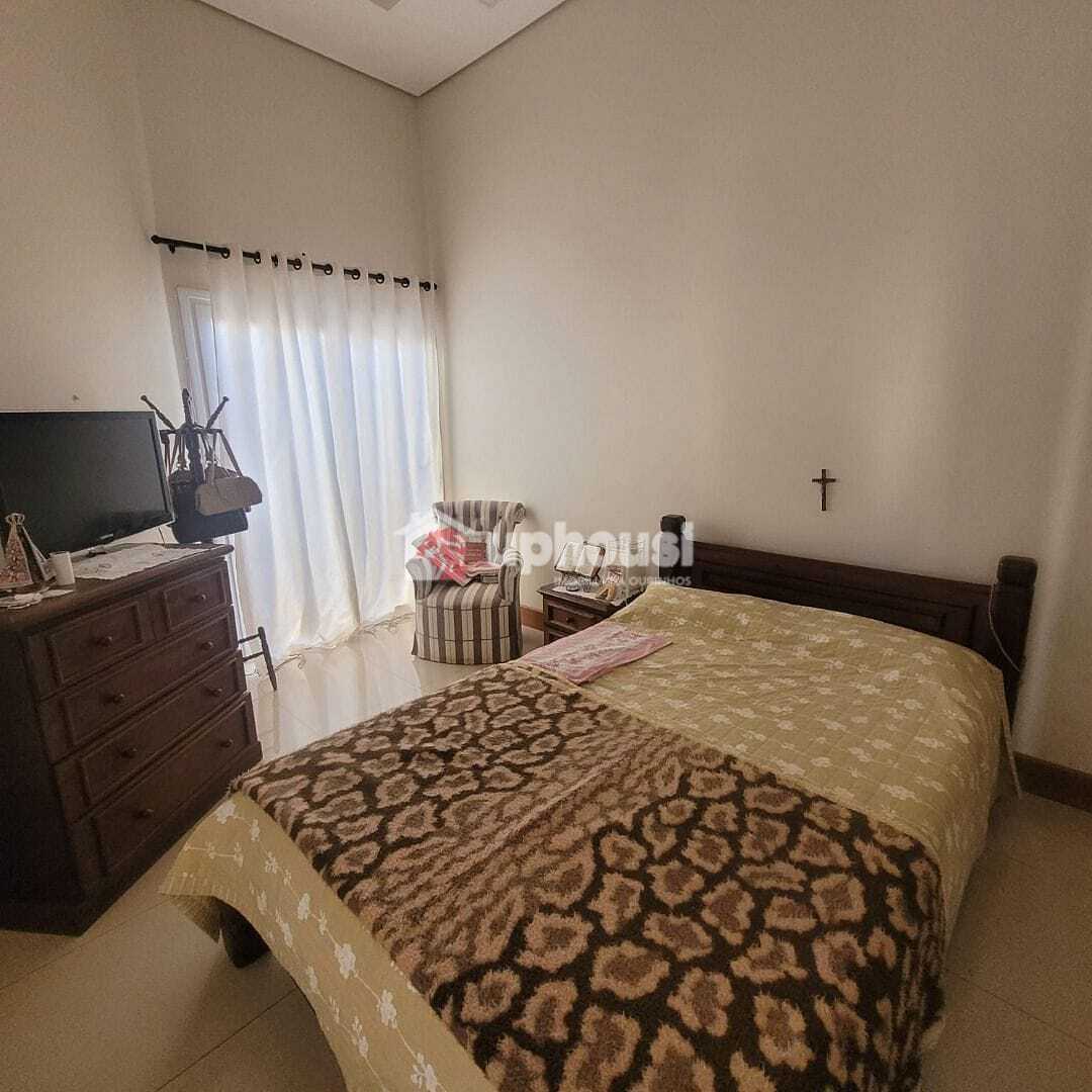 Casa à venda com 4 quartos, 295m² - Foto 32