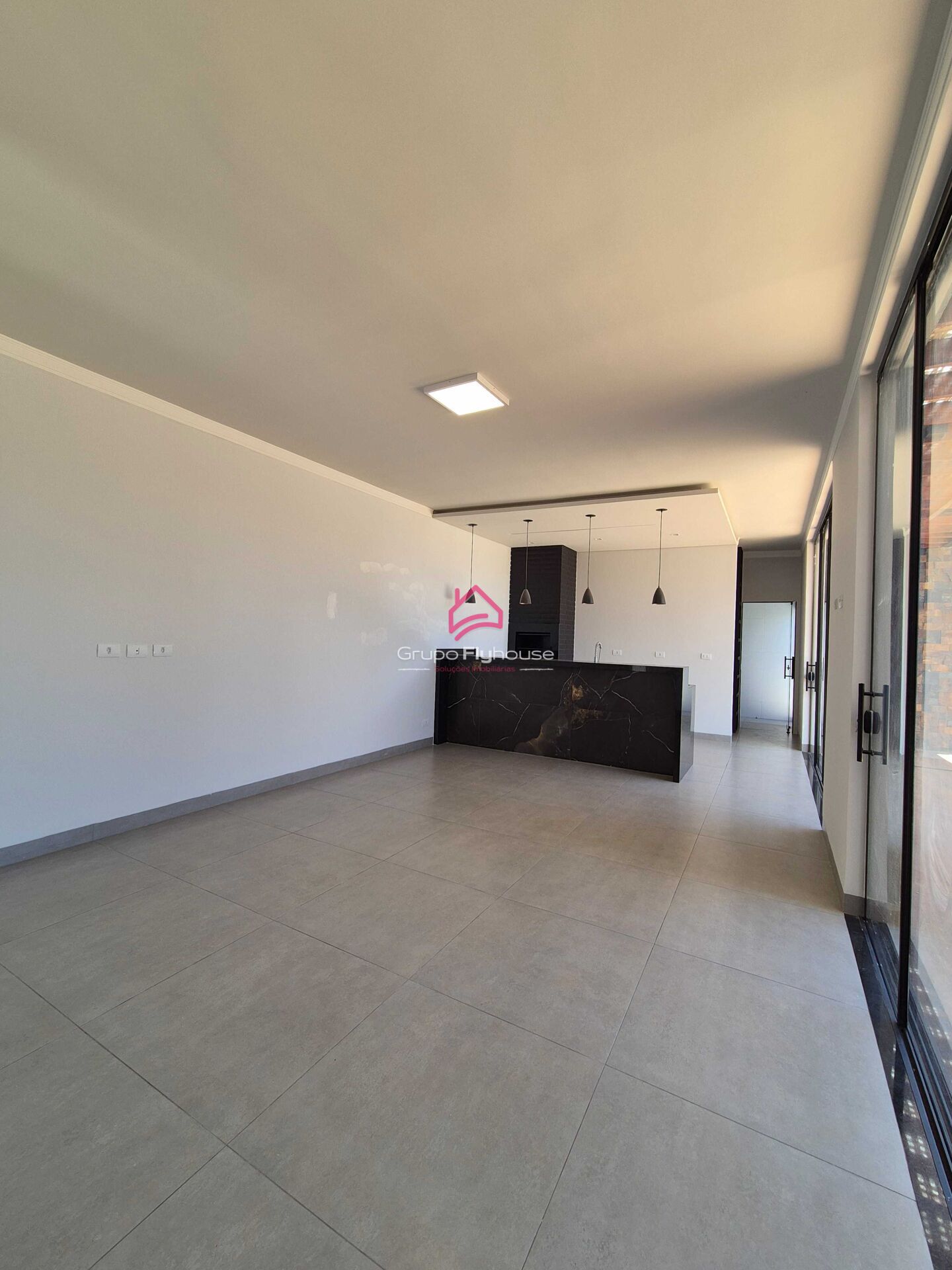 Casa à venda com 3 quartos, 210m² - Foto 8